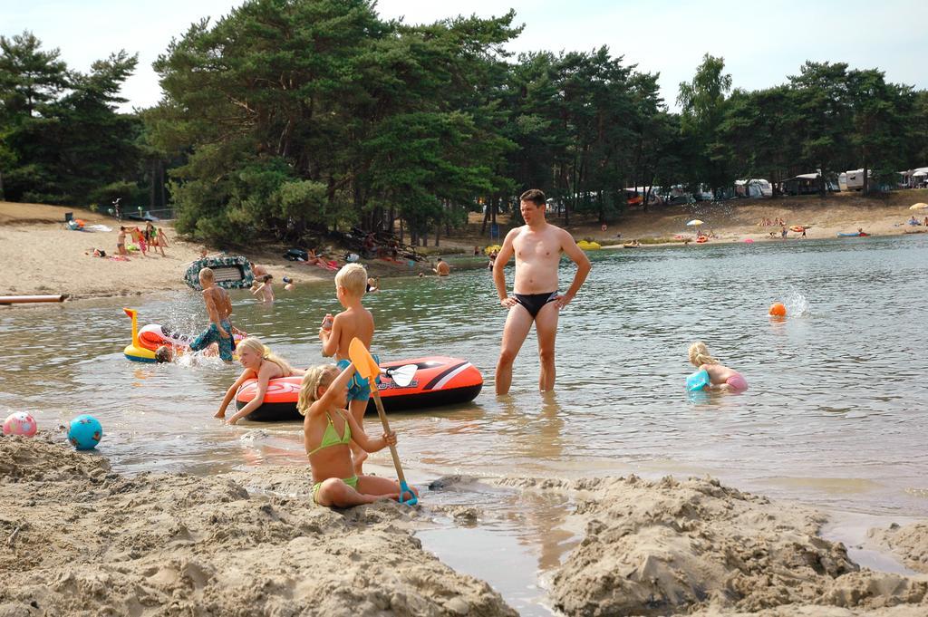 洛梅尔 Camping Blauwe Meer Nv酒店 外观 照片